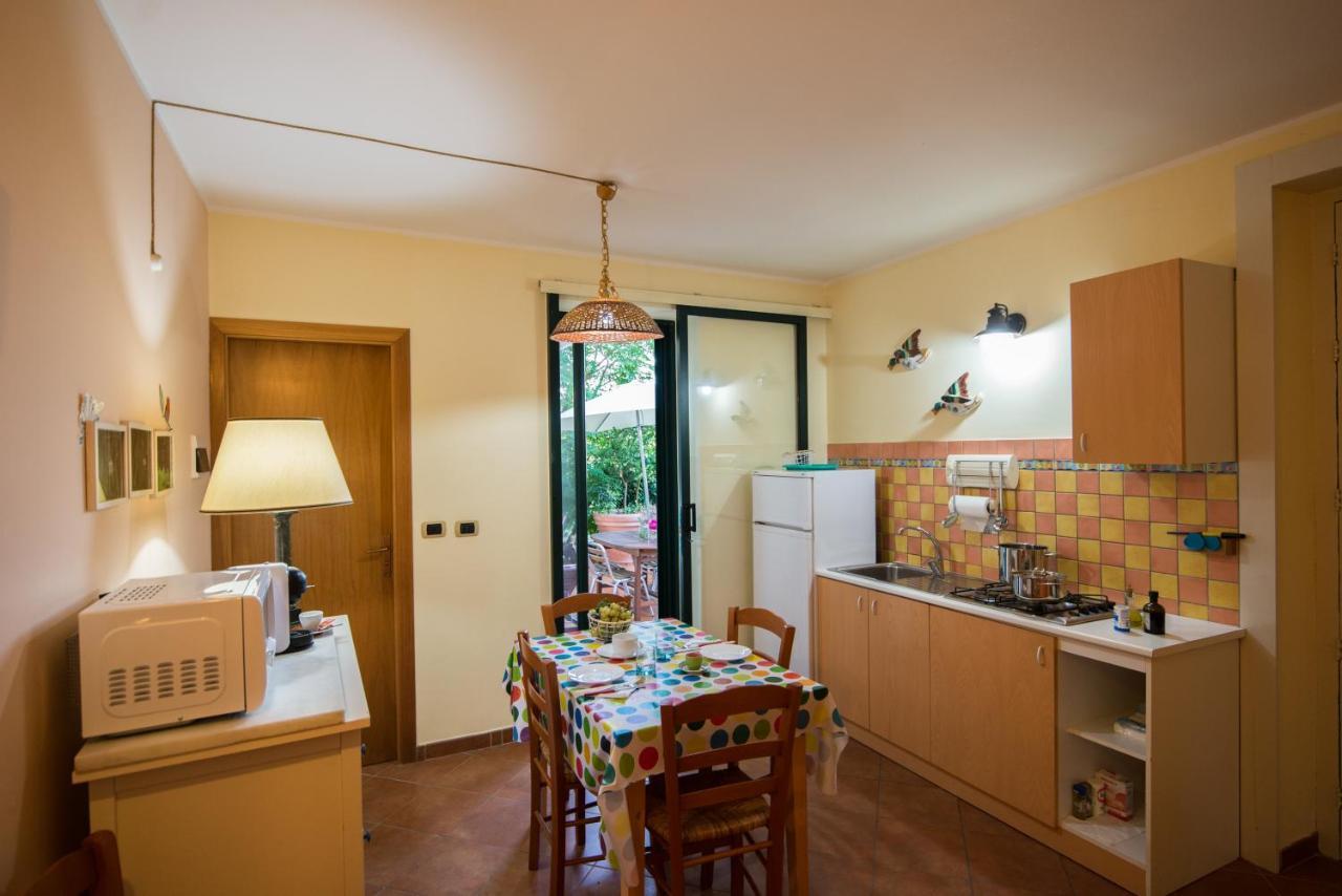 A Marina Apartment Monforte San Giorgio Marina Bagian luar foto